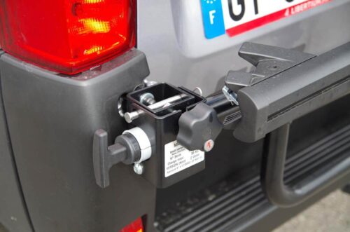 Porte-vélos pivotant pour fourgons VAN-BIKE 2 Système de verrouillage à clé du porte-vélos VAN-BIKE 2