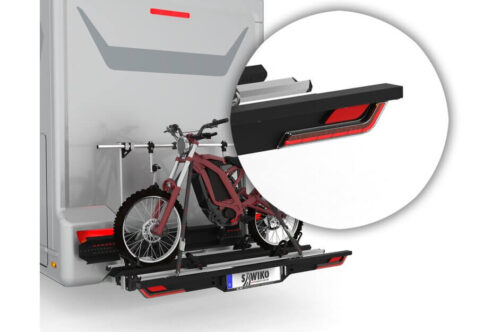 Porte-vélos et moto pour camping-car Ligero Porte-vélos et moto pour camping-car Ligero avec bandeau de feux LED