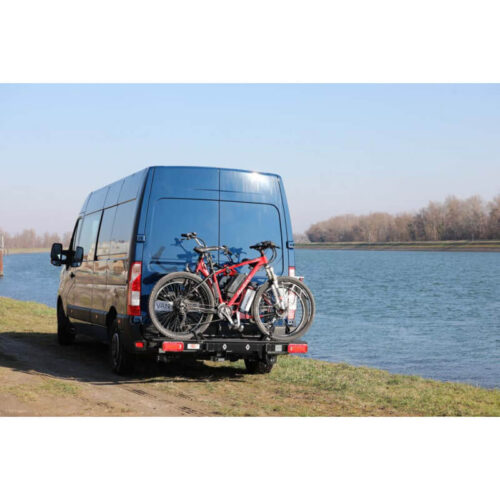 Porte-vélos VAN-BIKE 3 pour Renault Master Porte-vélos VAN-BIKE 3 pour Renault Master avec 2 vélos électriques chargés